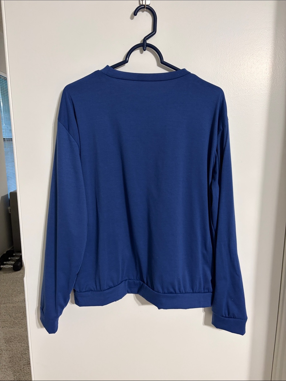 Source Unknown Blue Crewneck Top - Picture 2 of 4